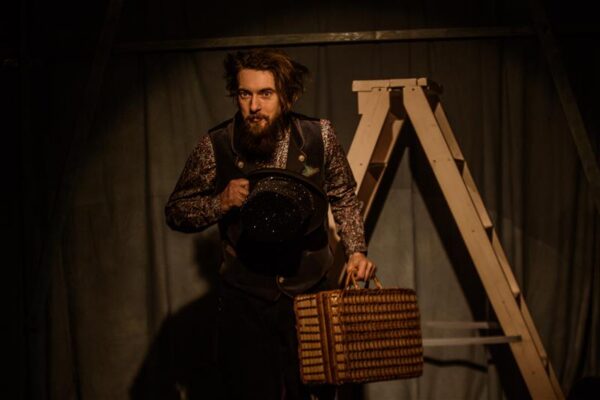 Elujaatuse karkassile p&uuml;stitatud imedemaa