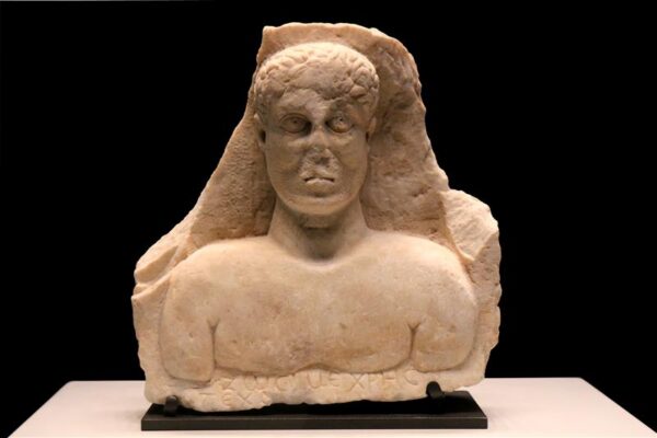 Kr&uuml;ptodetektiiv ja Zosimose saladus.  Lugu alkeemia algusest