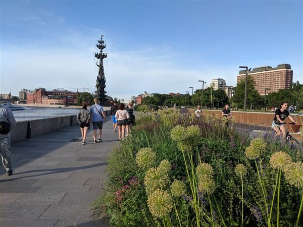 Linnamekk  &ndash; Moskva avab silmad