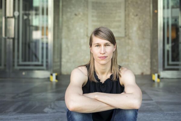 Kehad &uuml;hiskonna v&otilde;imusuhete tandril