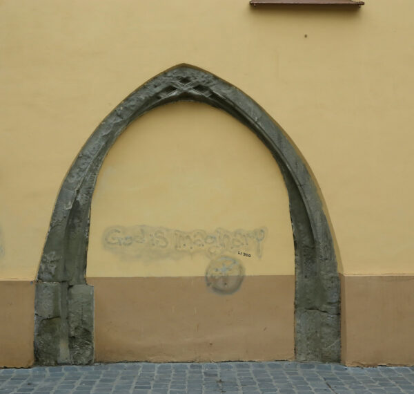 Jumal naerab, kui Jeesus nutab