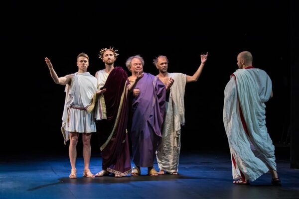 Väestamata vägevad mehed