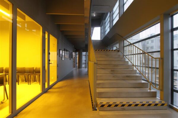 Tallinna &uuml;likooli uus loomeinimeste maja