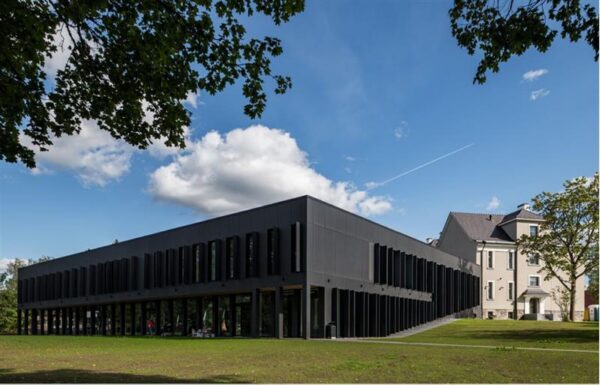 Oma stiil v&otilde;i &uuml;he&uuml;lbalisus?