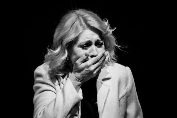 Kuidas seletada armastust surnud abikaasale?