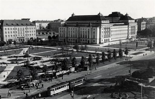 Belle &Eacute;poqueʼ ja &ouml;koloogia