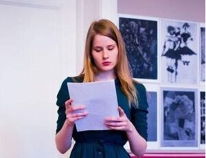 Auhind  &ndash; Juhan Liivi luuleauhinna p&auml;lvis Triin Paja