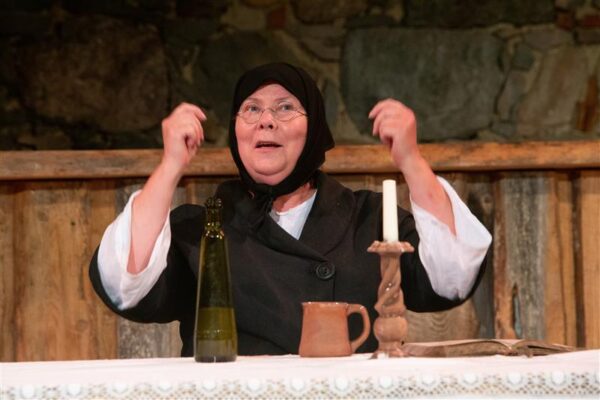 Pildikesi elust Elevandi k&otilde;rtsis