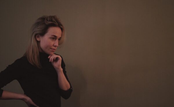 STELLA SAARTS, kunstiteadlane