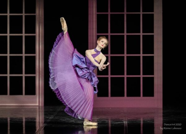 Kontrastne ja oivaliselt l&otilde;imitud muusikaga &bdquo;Anna Karenina&ldquo;