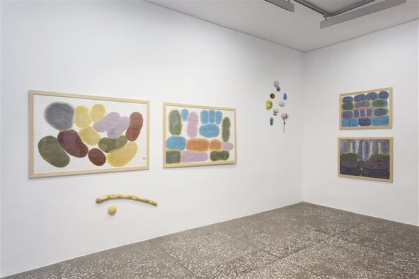 Nagu kivid voolavas vees