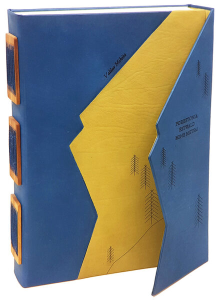 Värvikirev köitekunstinäitus ERMi raamatukogus