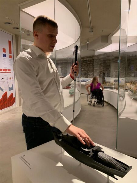 Me k&otilde;ik oleme erivajadusega