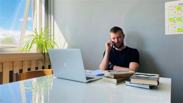 Kas teraapia v&otilde;i teater?