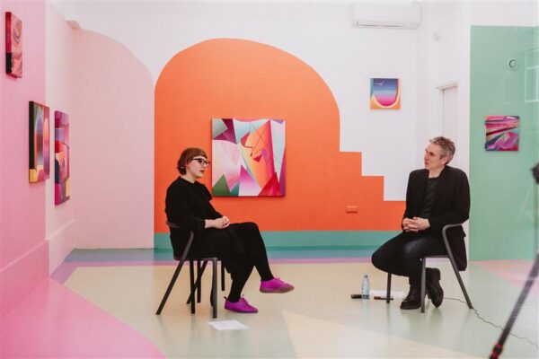 Kunstist kirjutamine aitab kunstil toimida