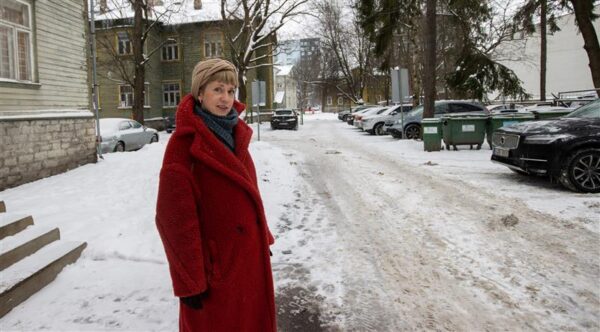 Pealelend  &ndash; Madle Lippus,  Elava T&auml;nava asutaja