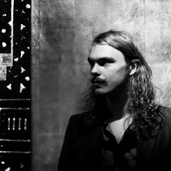 Aleksander Metsamärt, kunstiteadlane  