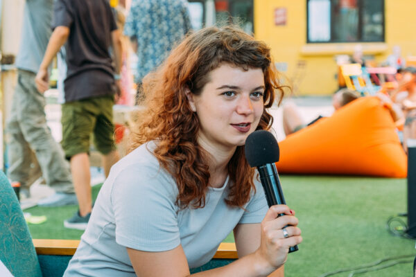 Kerly Ritval, kunstikriitik 