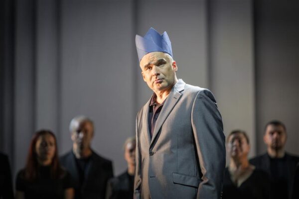 T&otilde;sine ooper reipas esituses