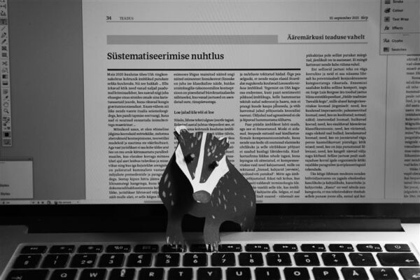 &Auml;&auml;rem&auml;rkusi teaduse vahelt. S&uuml;stematiseerimise nuhtlus