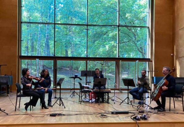 Piiramatut piiritledes