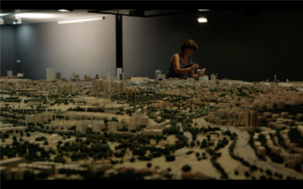 Intensiivne roosa m&uuml;ra