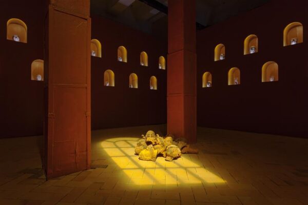 Kaunis kahtlane s&uuml;&uuml;tus