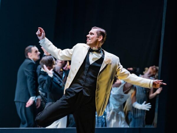 Sumedas &ouml;&ouml;s on stiili, aga kuhu j&auml;&auml;vad inimesed?