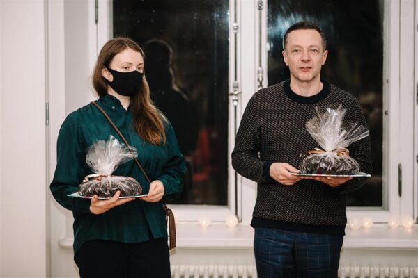 Suured teemad v&auml;ikeses kirjanduses