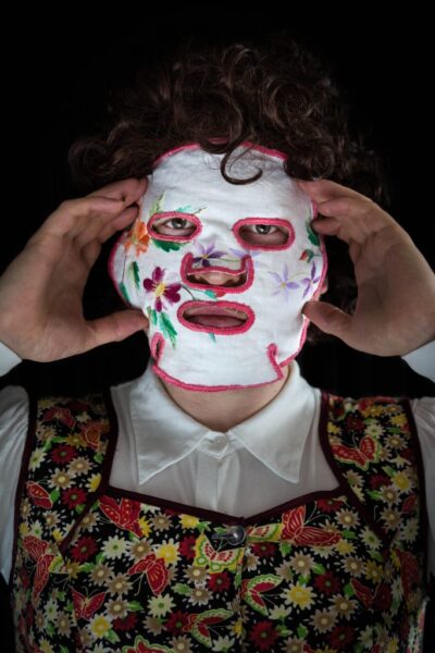 Urmas Lüüsi kogemuslik lavastus-installatsioon “Ülerahvastatud üksindus”