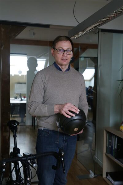 Palk ja sotsiaalsed garantiid on &uuml;he m&uuml;ndi kaks k&uuml;lge