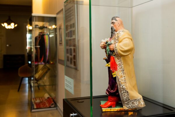 Maarjamäe lossis avaneb pop-up näitus “Killuke Ukrainat Eesti Ajaloomuuseumi kogudest”