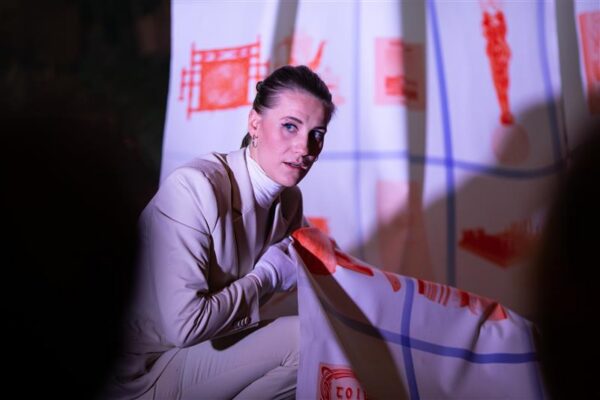 Asjad, materjalid ja inimesed