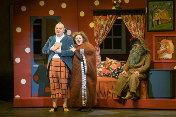 Tuttav punane auto uues action-ooperis