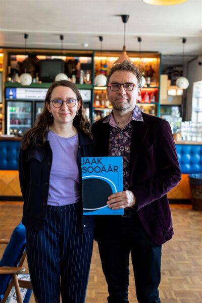 Kirevad laulud ja lood