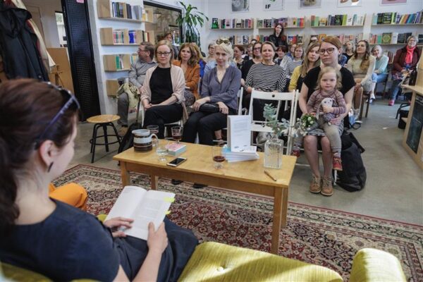 N&otilde;nda autofiktsioon, et lausa autorifiktsioon