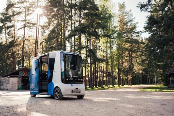 Insener isejuhtiva vesinikubussi projekti taga