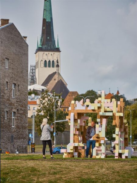 Kuidas n&auml;idata arhitektuuris suunda?