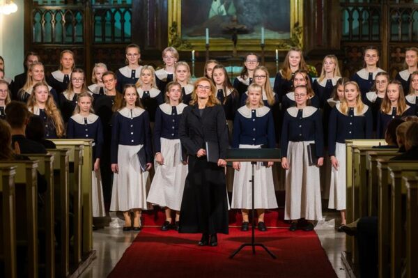 Kui kiikaks vaid omailmast kaugemale