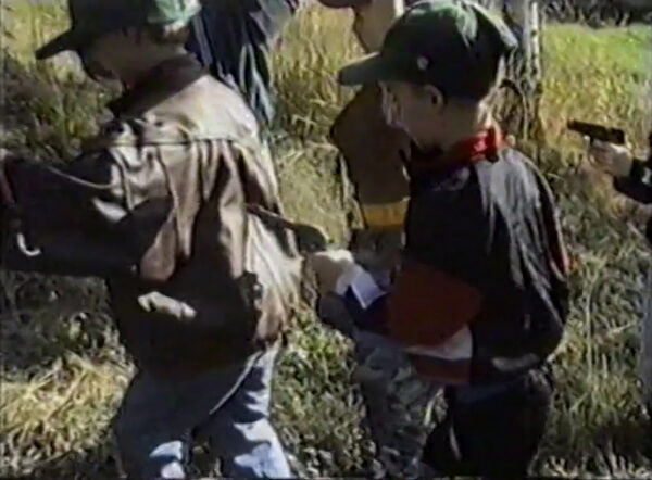 Kaisa Maasiku isikunäitus „Inimkäsn ekraanide ajastul“ toob kokku laste poolt filmitud materjali