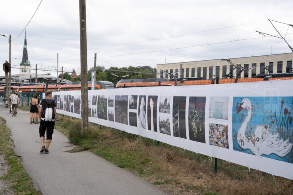 Mitu pilguheitu pildile kui asit&otilde;endile