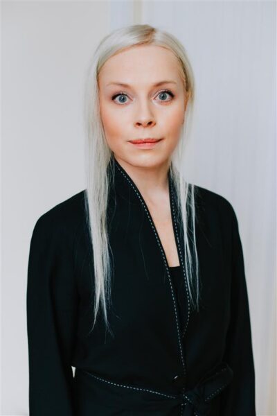 Pealelend  &ndash; Veronika Valk-Siska,  majandus- ja kommunikatsiooniministeeriumi elamuvaldkonna juht