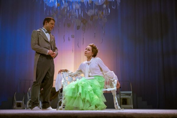 Kiiktoolilaul unen&auml;op&uuml;&uuml;dja all