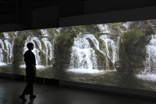 &Uuml;he ja l&otilde;pmatuse vahel