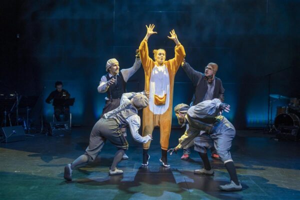 Justkui helisev muusikal