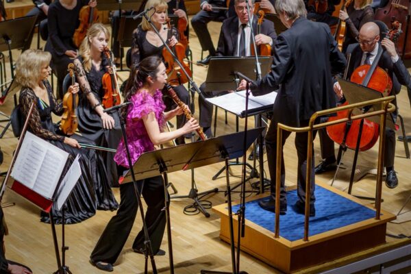 Parandamatu kihk kõrgepingeliinil kõndida