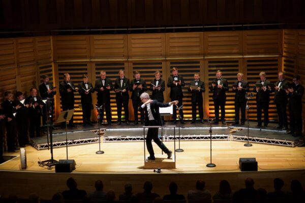 Rahvusmeeskoori ja ERSO menu Ühendkuningriigis