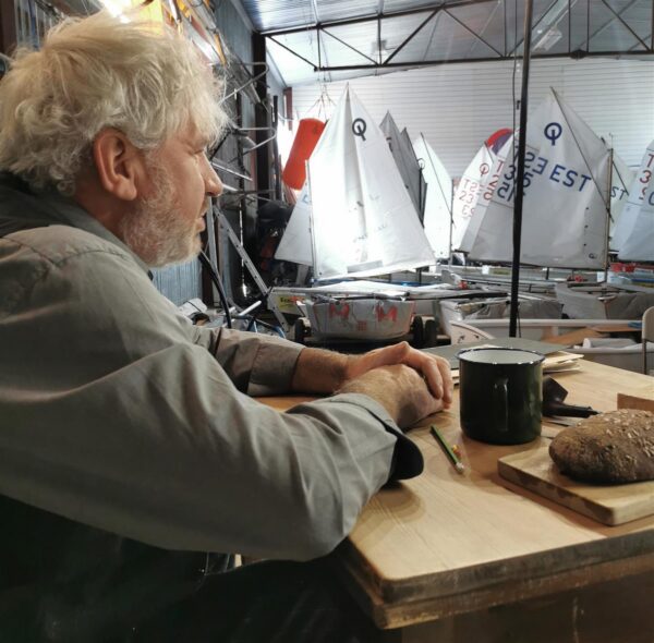 Robinson ja Reede Sorgu saarel