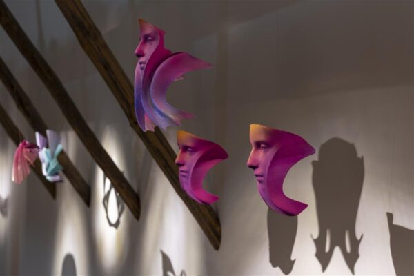 Esteedi maskid &ndash; et varjata v&otilde;i esile tuua