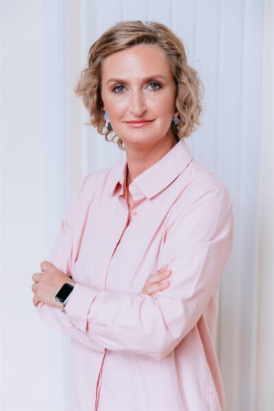 Pealelend  &ndash; Kristiina Alliksaar,  kultuuriministeeriumi kantsler